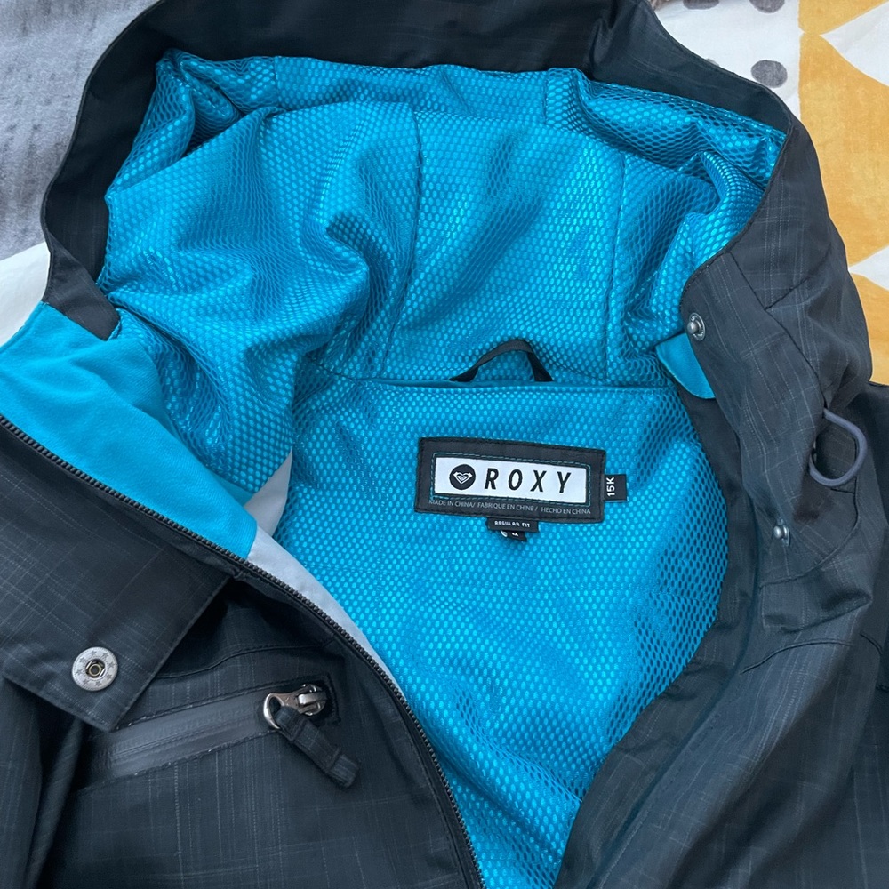 Women’s Roxy Jacket - Picture 2 of 3